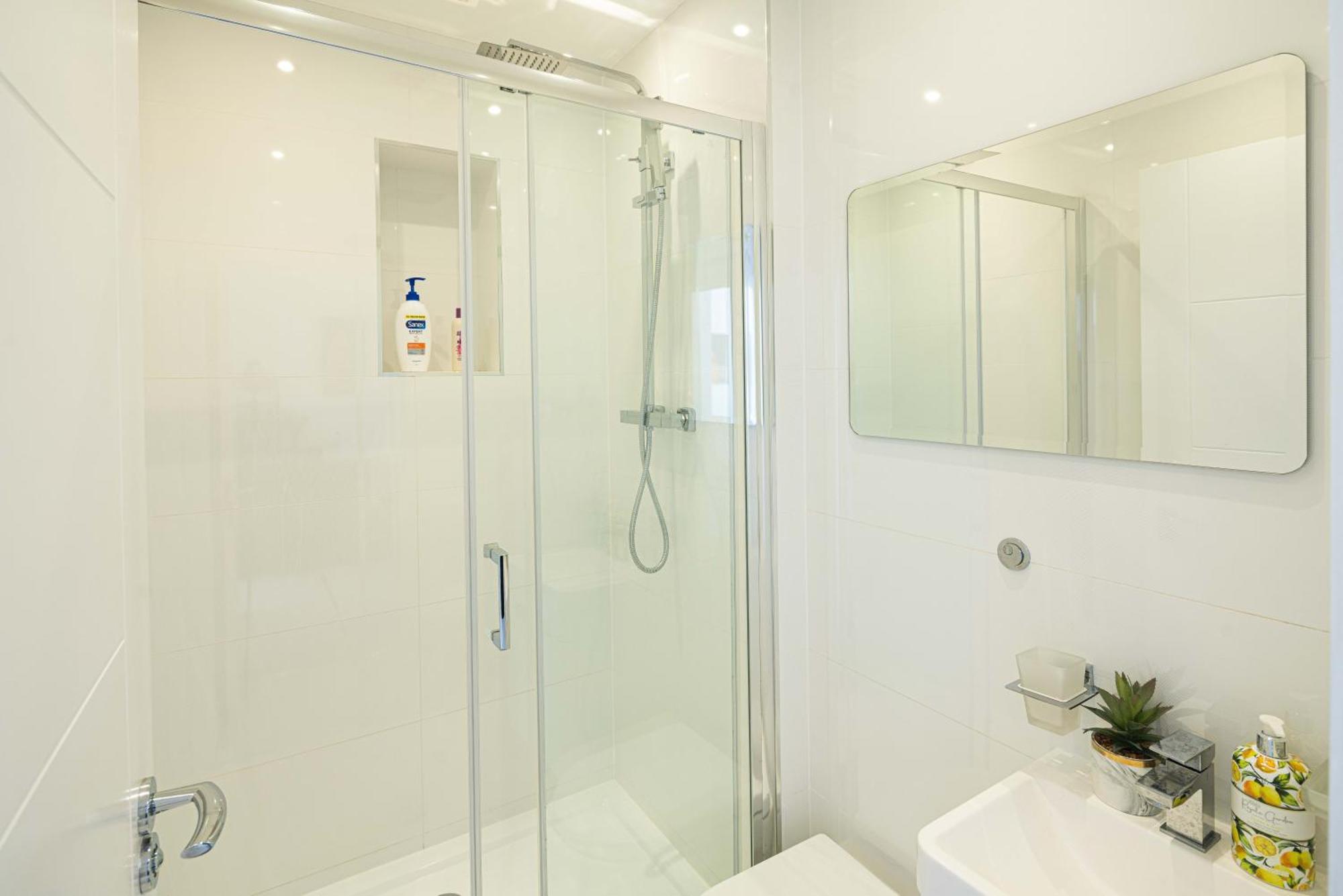 Charming Newly Refurb 2-Bed 2-Bath Whole Apartment Near Hyde Park & Kensington, Prime Paddington Location Zone 1 Лондон Экстерьер фото